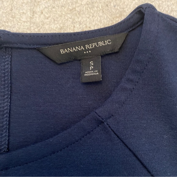 Banana Republic blue sleeveless tank top with leather middle ladies small - Picture 3 of 3